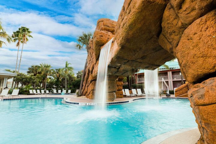Pool 6 of 34