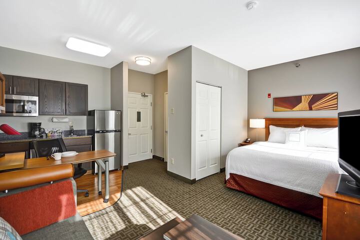 Room 35 of 52
