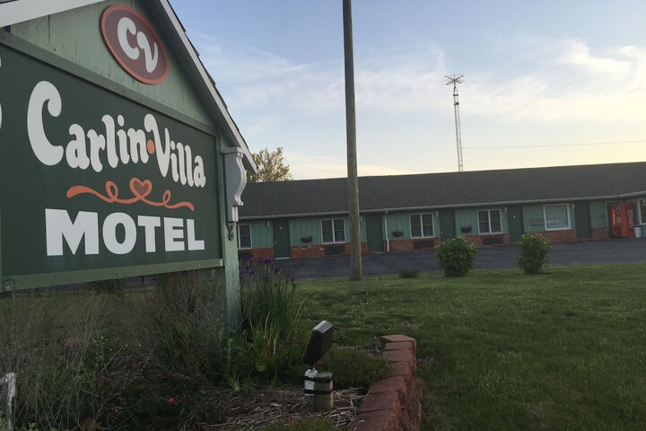 Carlin Villa Motel