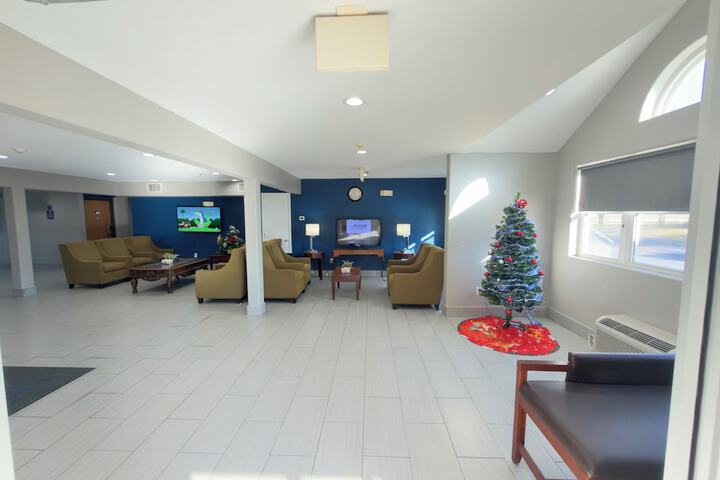 Americas Best Value Inn & Suites Ada