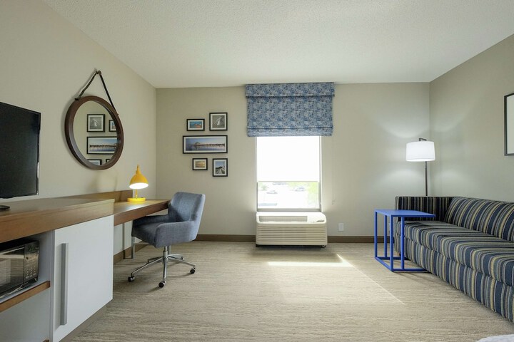 Room 65 of 78