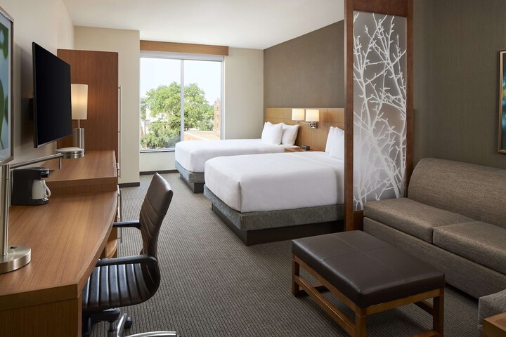 Room 16 of 25