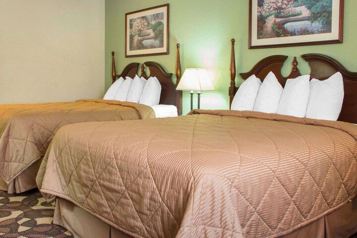 Quality Inn Broken Arrow - Tulsa