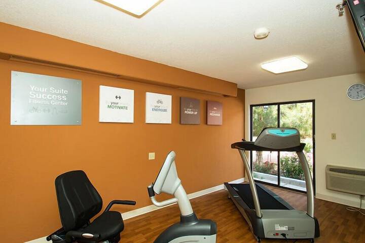 Sagebrush Inn & Suites