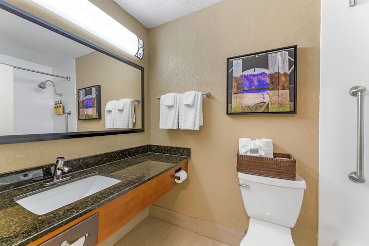Best Western Plus Wooster Hotel & Conference Center