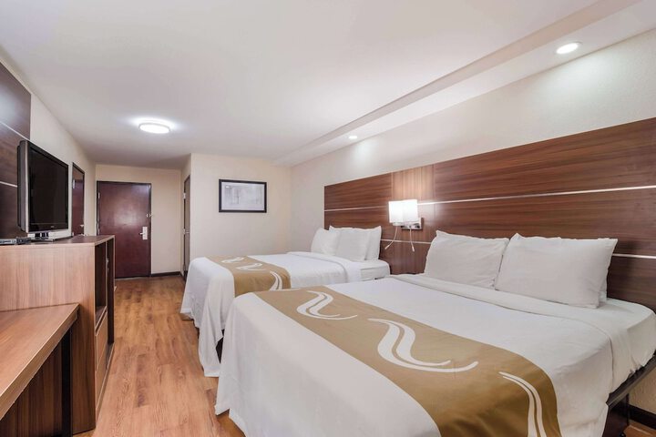 Room 15 of 37