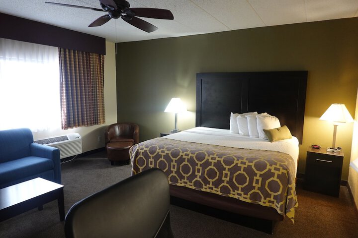 Room 4 of 22