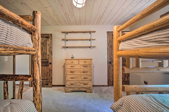 Beautiful Mccall Cabin: Perfect for Families!