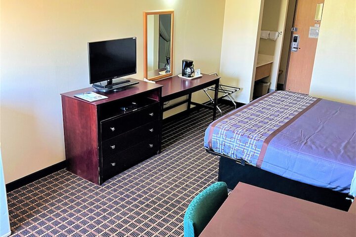 Room 17 of 55