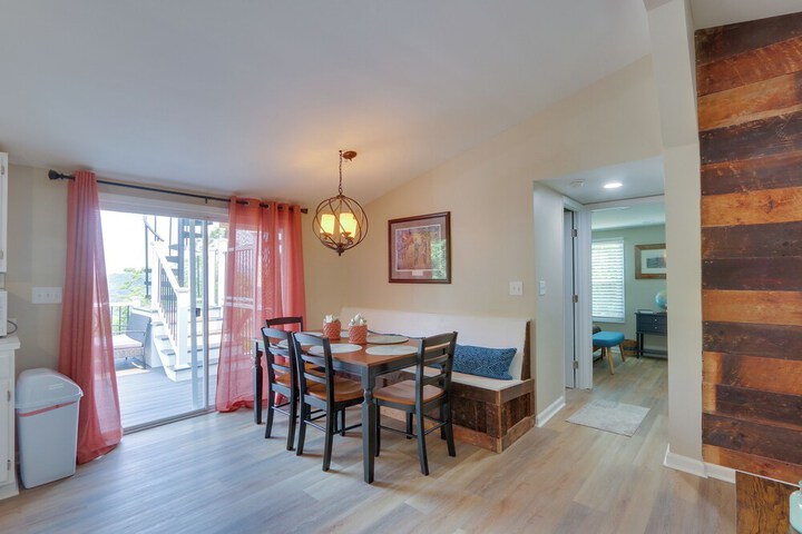 Harpers Ferry Home w / Private Pool & Hot Tub!