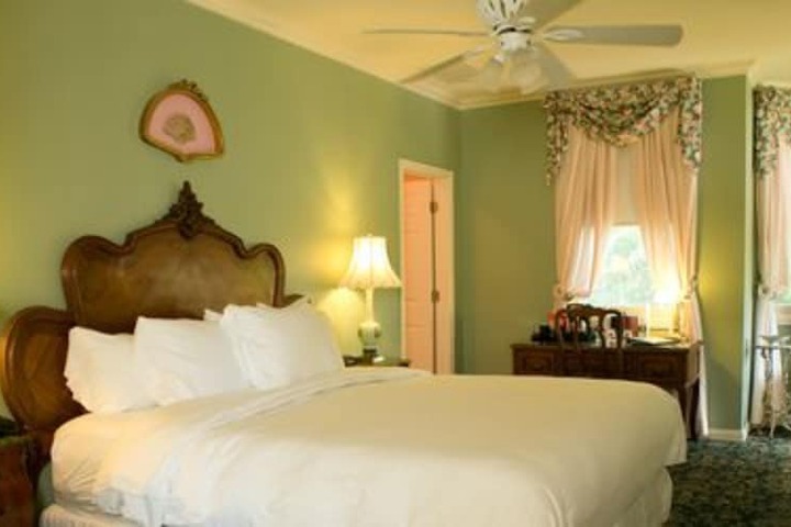 The Sanford House Inn & Spa