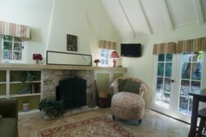 Edgemere Cottages