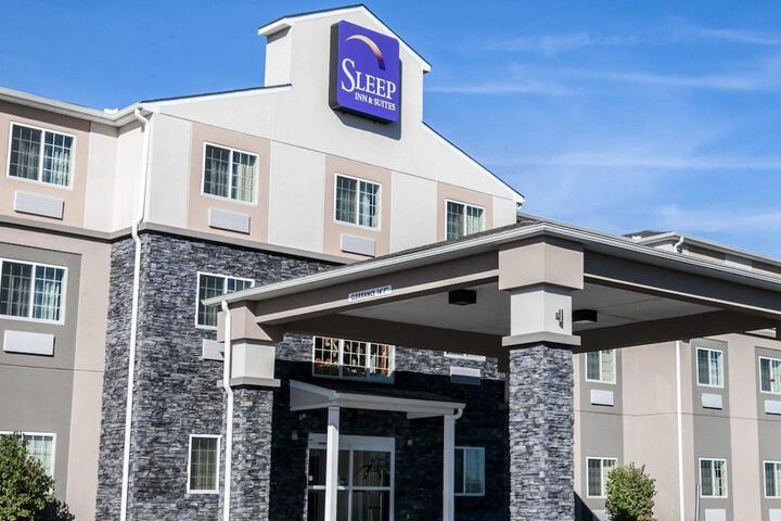 Hotel 5 of 54