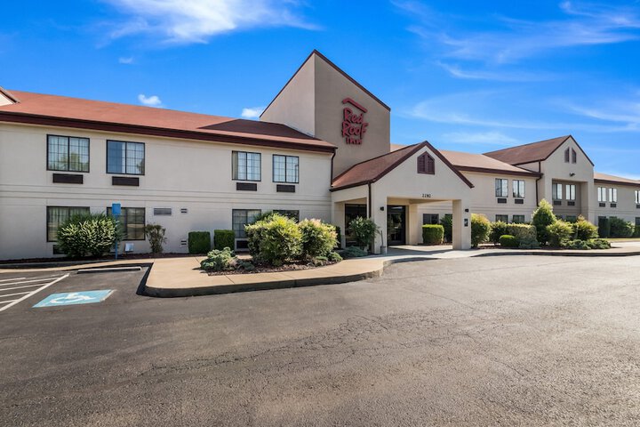 Hotel 3 of 28