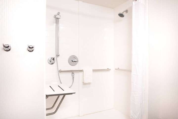 Room 19 of 28