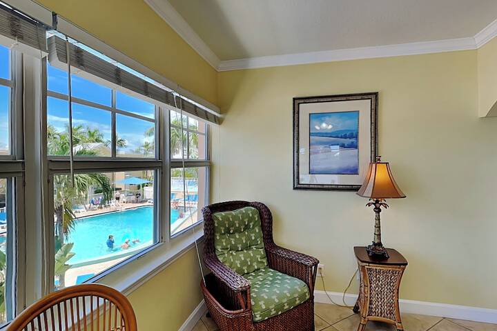 Barefoot Beach Resort B-201 by Distinctive Beach Rentals