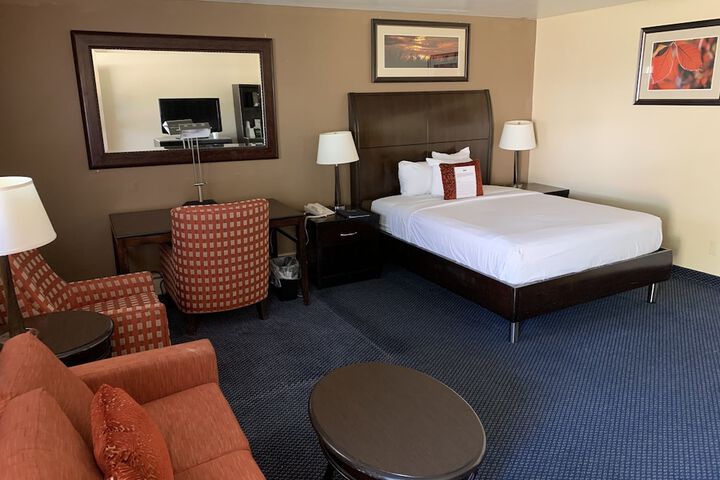 Room 8 of 24