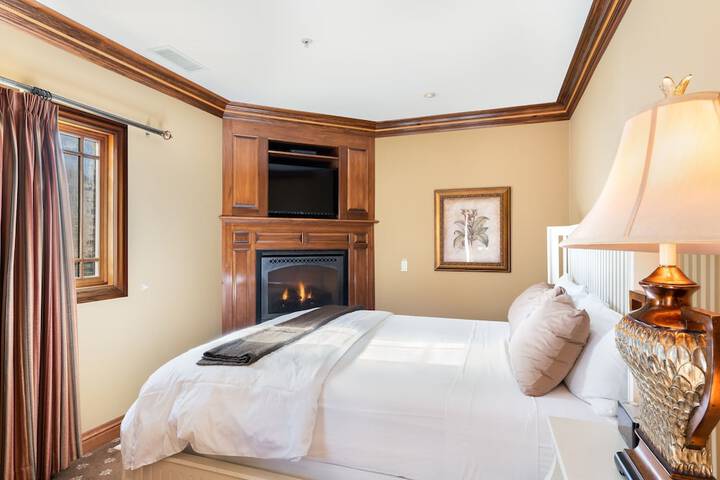 Room 15 of 34