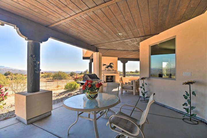 Rio Verde Desert Escape w / Patio & Mountain Views!