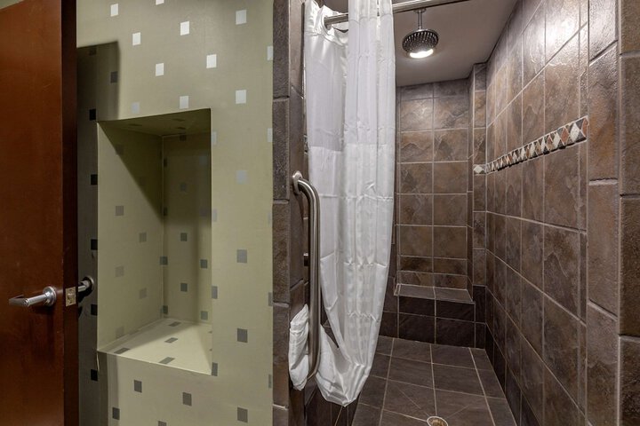 Comfort Suites Perrysburg - Toledo South