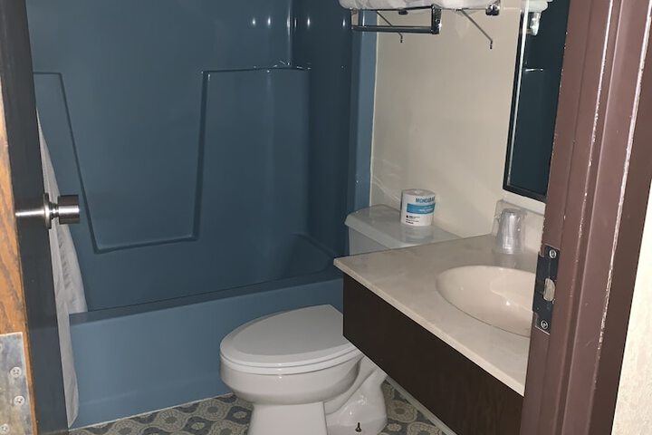 Room 16 of 35