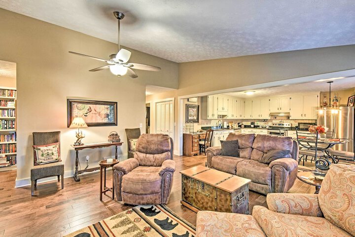 Comfy Jasper Getaway w / Community Amenities!