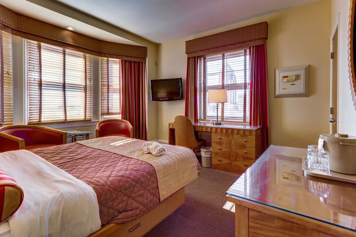 Room 20 of 49