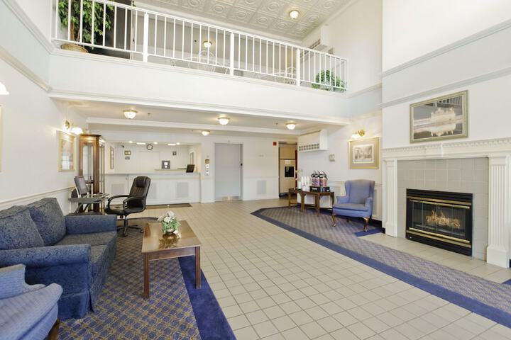Hotel Interior 7 of 23