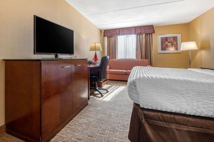Room 17 of 45