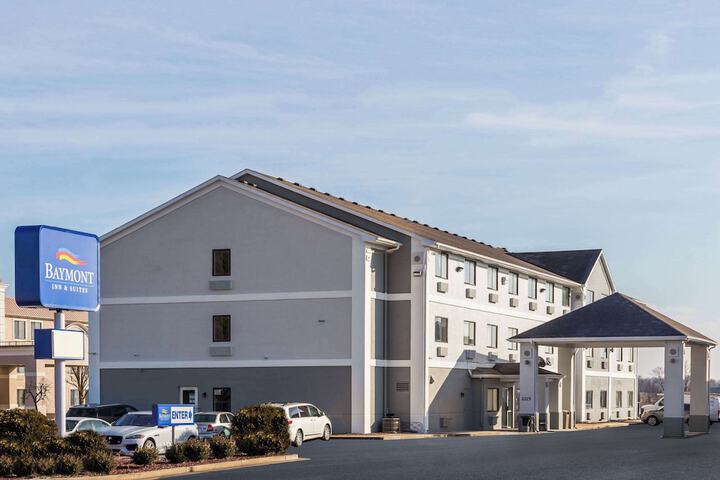 Hotel 4 of 51