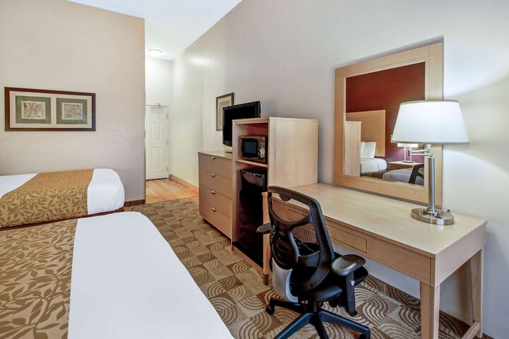 Room 22 of 42