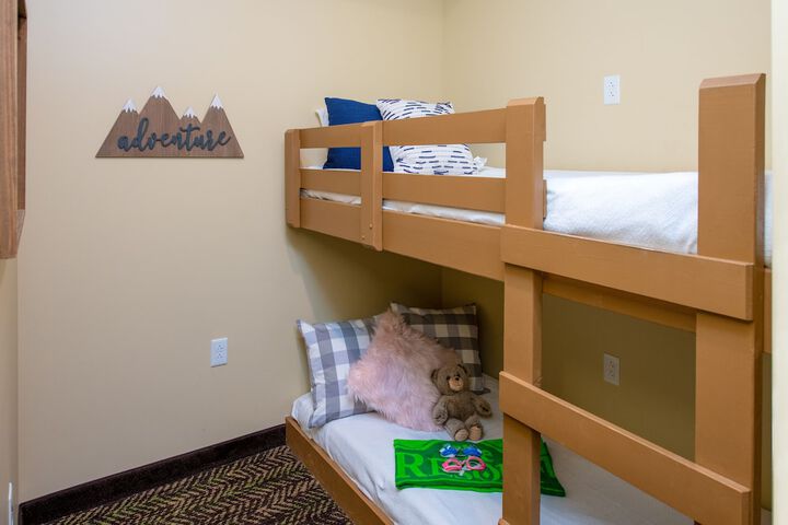 Room 30 of 71