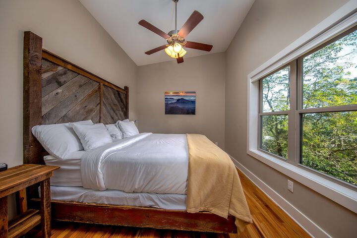 Pilot Cove Forest Lodging