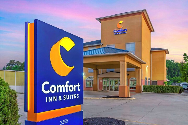 Hotel 6 of 51
