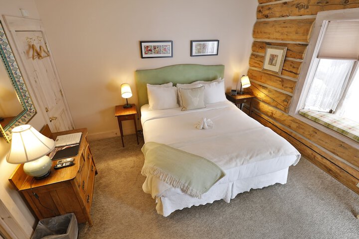 Room 25 of 57