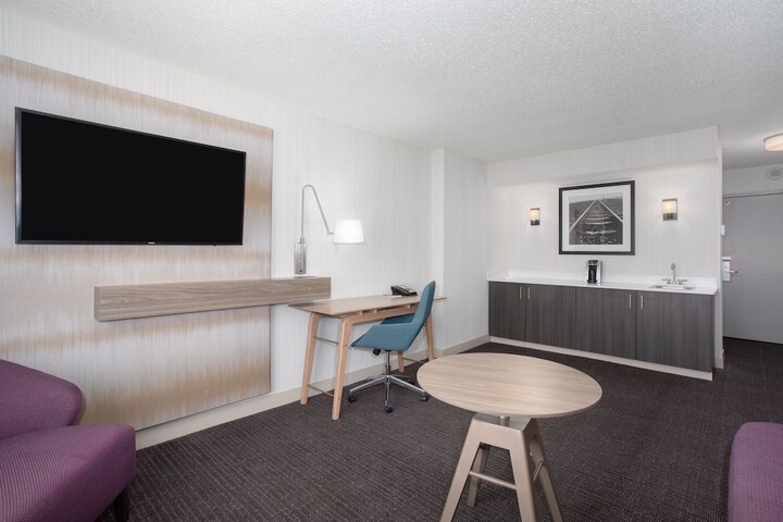 Room 51 of 112