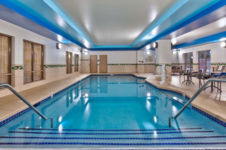 Hampton Inn & Suites Flint / Grand Blanc