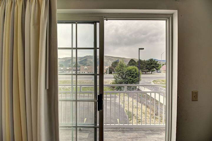 Room 15 of 29
