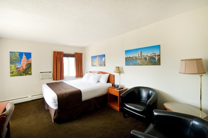 Room 18 of 21