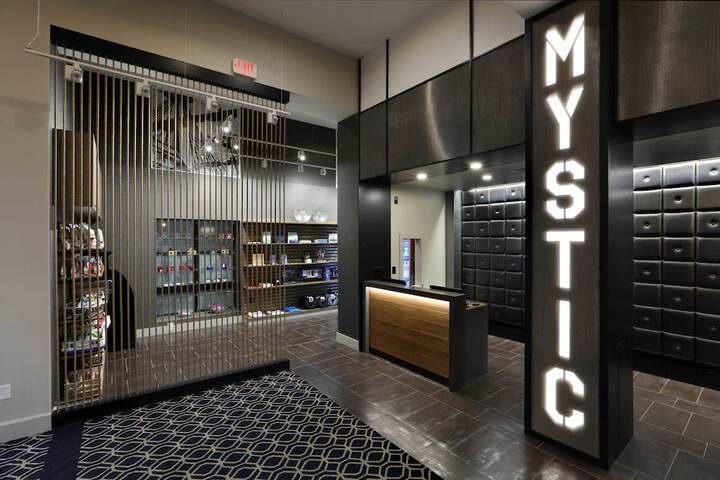 Hilton Mystic