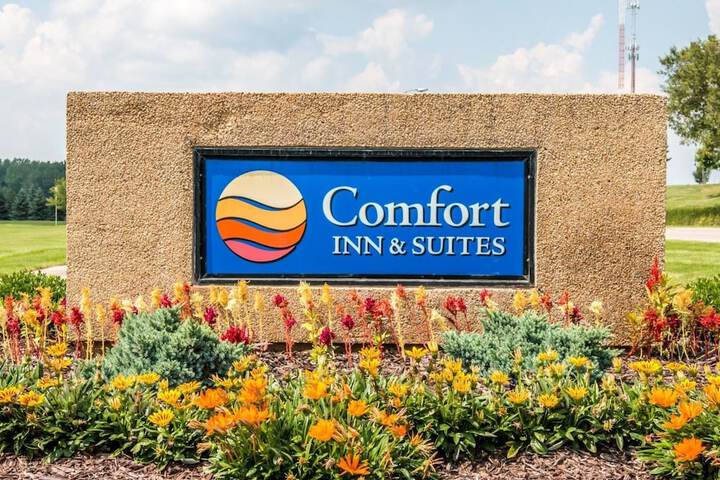 Comfort Inn & Suites and Conference Center