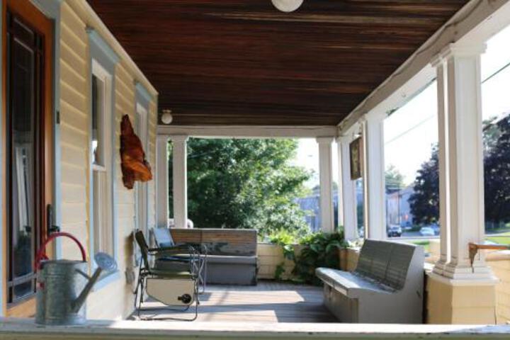 Kaaterskill House