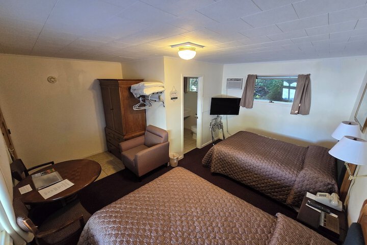 Lake View Motel
