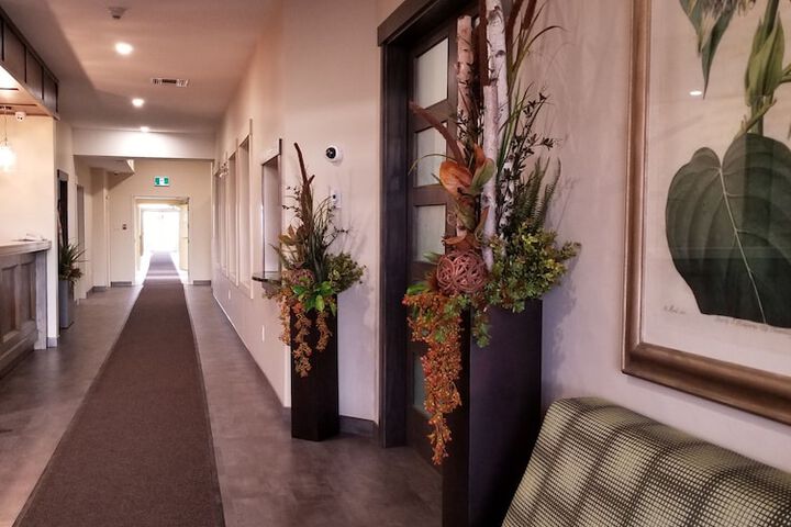 Ballroom/Hall 78 of 82