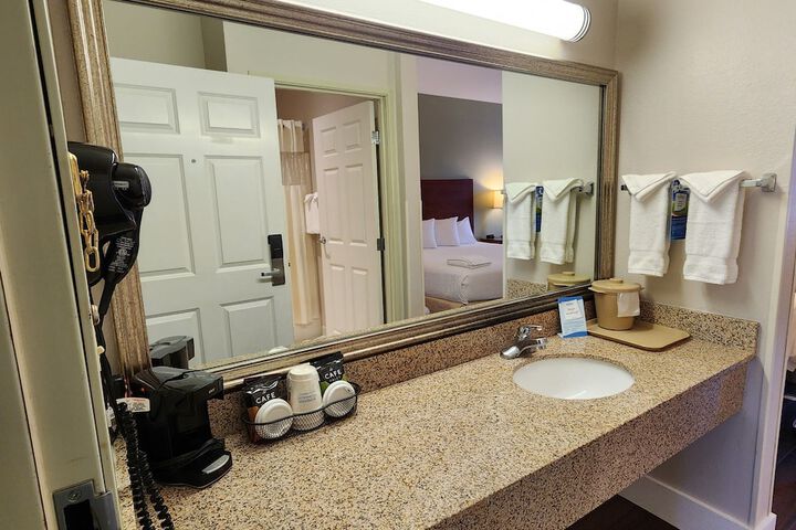 Room 11 of 45