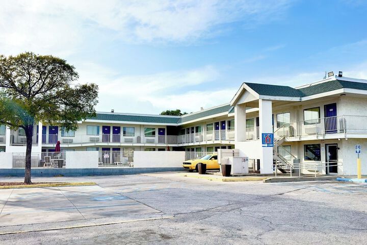 Motel 6 Austin TX - North Central