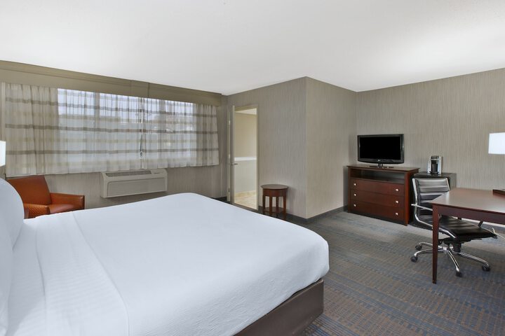 Holiday Inn Columbus Dwtn-Capitol Square by IHG