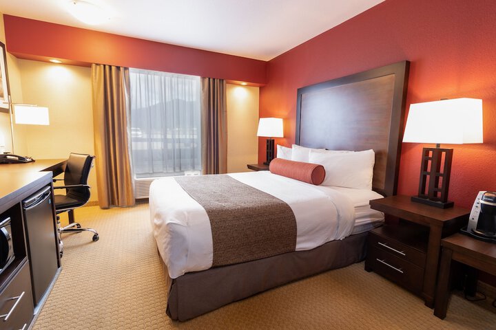 The Kanata by BCMInns Invermere