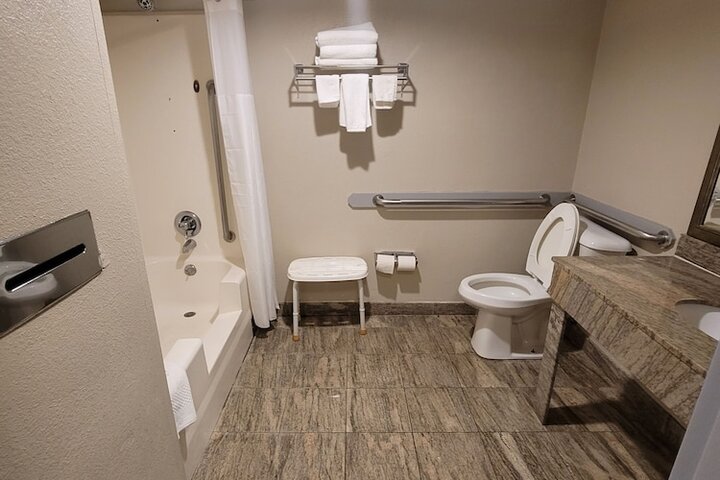 Room 14 of 31