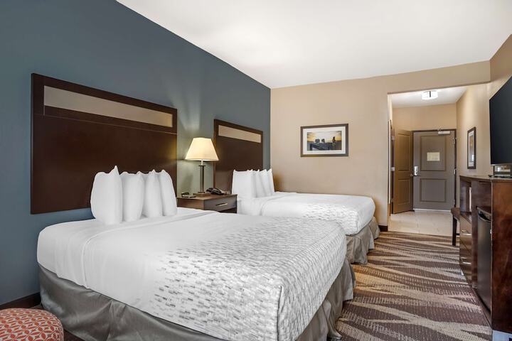 Best Western Plus Lake Jackson Inn & Suites